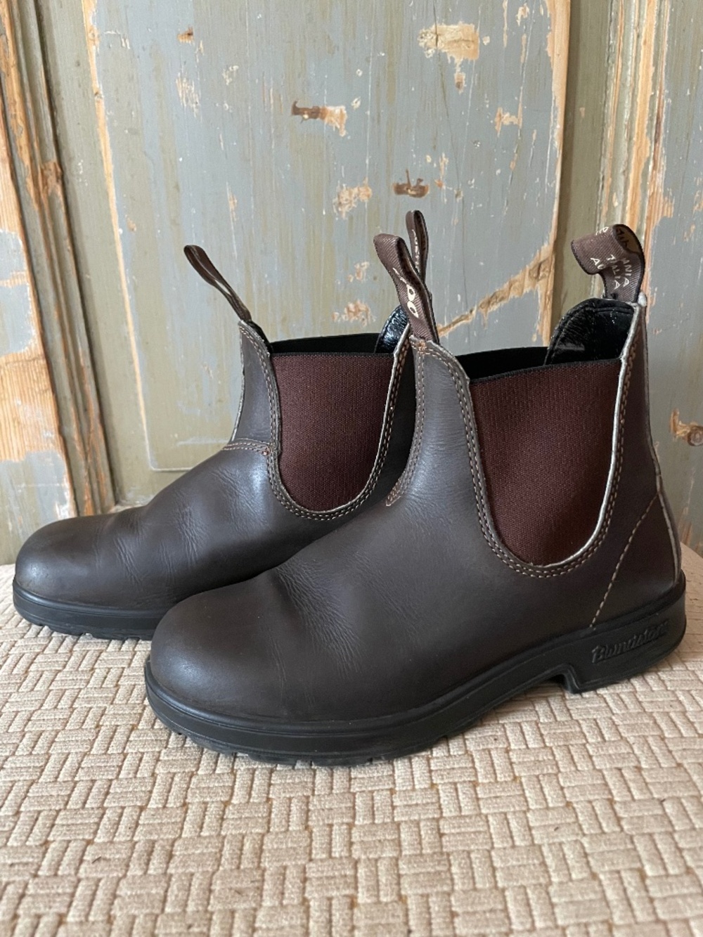 Blundstone 500 Women Size 6 US